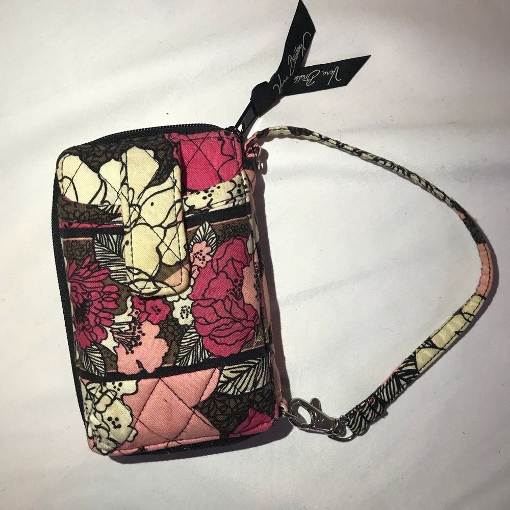 vera bradley wristlet